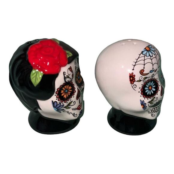 Sugar skull day of the dead salt and pepper set - Picture 3 of 4